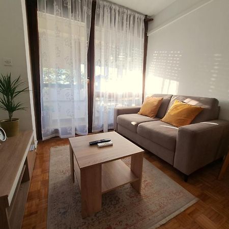 Apartman Tamara Zara Esterno foto