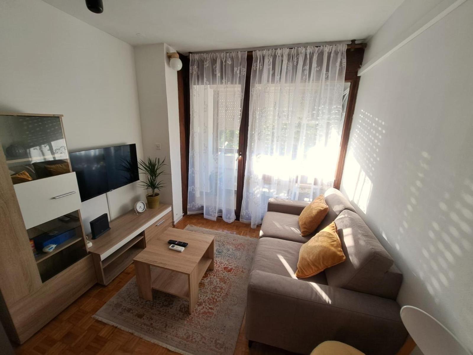 Apartman Tamara Zara Esterno foto
